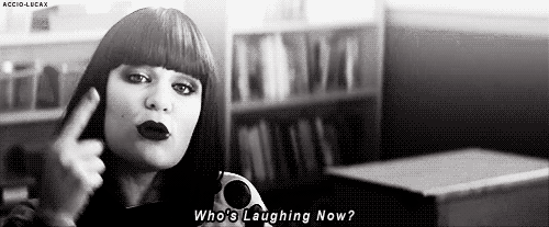 Who laughing now. Гифки Джесси. Jessie j who's laughing Now. Бейли Джей. Jessie j вокал гиф.