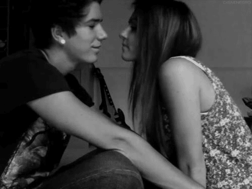 Making Out Gif Find On Gifer