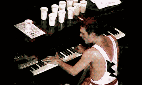 GIF pianoforte - GIF animata su GIFERGIF pianoforte - GIF animata su GIFER  