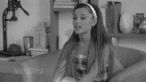 Gif De La Revista Diecisiete De Ariana Grande Ariana Grande Hot GIFs