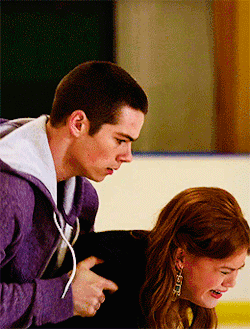 Stiles x lydia grab them by the pussy GIF - Buscar en GIFER