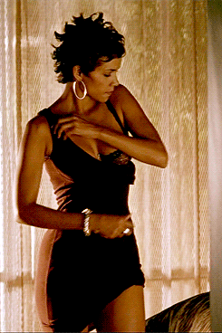 Animated GIF halle berry, halle berry hunt, s, share or download. poc fc, u...