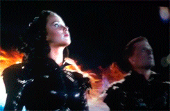 Girl On Fire GIF - Thehungergames Catchingfire Katnisseverdeen