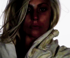 Movie Kaley Cuoco - Spacotin