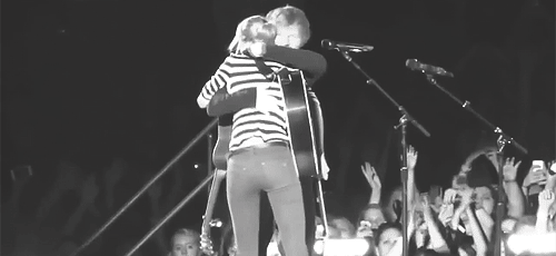 Ed Sheeran Taylor Swift Red Tour Gif Find On Gifer