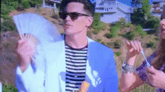 ZQjB.gif