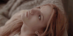 gif-boom-de-bella-thorne