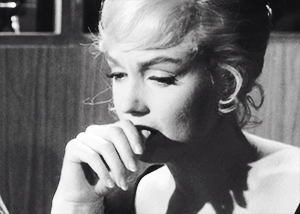 Marilyn monroe GIF - Find on GIFER