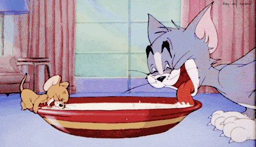 Том и привет друзья. Том и Джерри. Гифка из мультфильма том и Джерри. Кот том гифка.