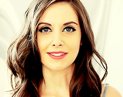 alison brie,communitycastedit,this looks blehh i just like fing her cute face