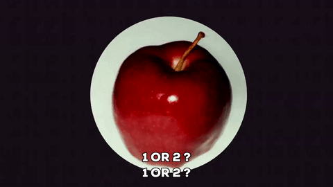Кинуть яблоко. Анимация яблочко. Яблоко гиф. Choice яблоко. Гифка яблоко на блюдце.