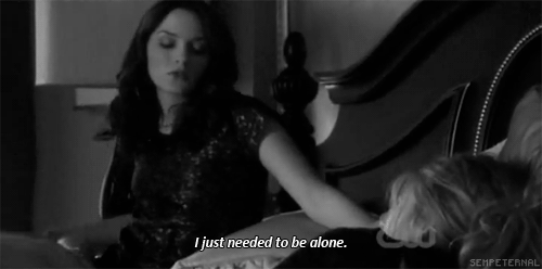 lonely,black and white,tv show,bw,leighton meester,gossip girl,alone,blair waldorf