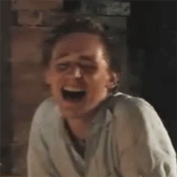 tom hiddleston,reaction,laughing