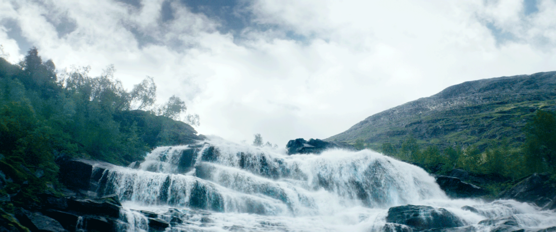 Водопад Чхонджиён. Водопад анимация. Gif природа. Движущиеся водопады. Animated photo