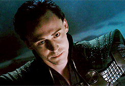 marvel,tom hiddleston,loki,smirk