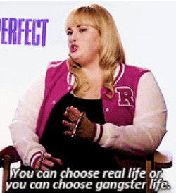 ganster,fat,sing,amy,pitch perfect,rebel wilson,gangster life