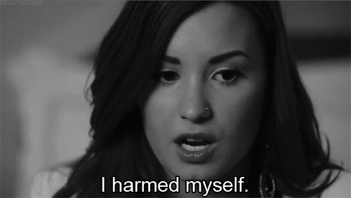 selfharm,cutting,anexity,black and white,demi lovato,black,white,demi,alone,depressed,depression,hate,lovato,lonely,stay strong,depressing,cuts,depressing thoughts,noone,depressed quotes