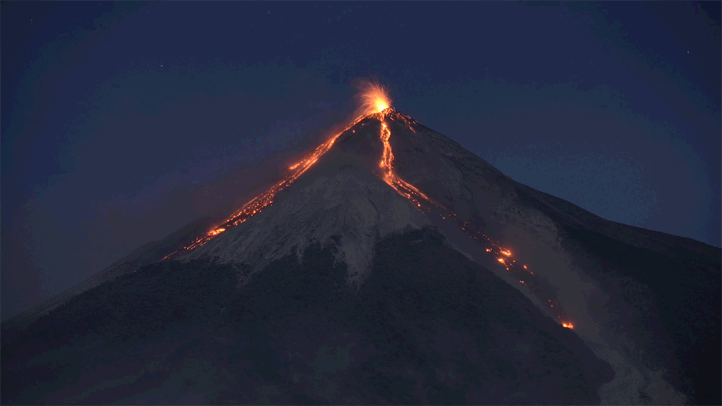 volcano,eruption,night
