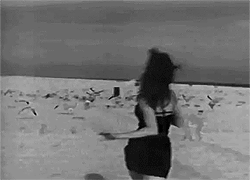 90s,stephanie seymour,models,film,black and white,beach,patrick demarchelier