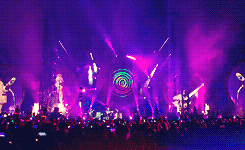 concert,lights,coldplay,confetti,500plus,mylo xyloto,live 2012,xylobands,cartoons comics