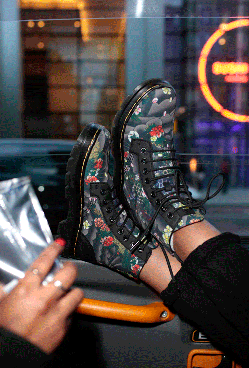 dr martens,boots,feet,fashion,style,nyc,new york,shoes,shoe,taxi,docs,dms,footwear,doc martens,docmartens,drmartens,nyc taxi,taxi ride