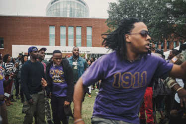 omega psi phi,que dogs,ques