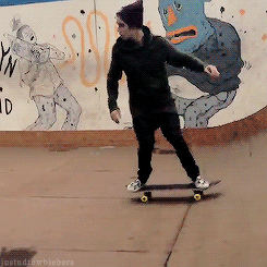 skate boarding,h,justin bieber,skateboarding,skating,justin bieber skateboarding