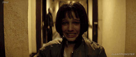 natalie portman,mathilda,heart breaking,leon,crying,scared,brave,luc besson,the professional,open the door