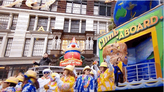 thanksgiving,inappropriate,macys thanksgiving day parade