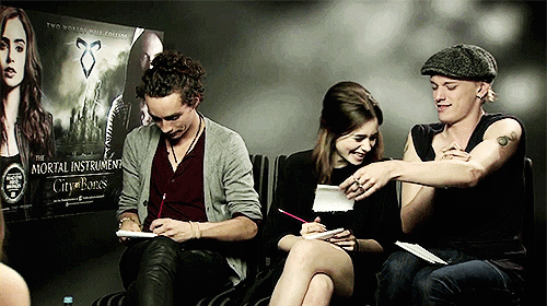 love,laughing,happiness,robert sheehan,clary fray,clary and simon,jace wayland and clary fray