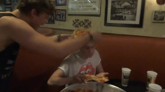 5 seconds of summer,pizza,5sos,michael clifford,mikey,hotdamn5sos,michael s,pizza on head,mikeyslucas,guys i was laughing so hard while watching this video,toolucas,muketrash,cashtontrash