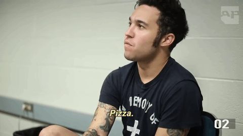 funny,pizza,fall out boy,pete wentz