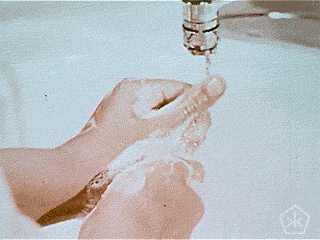 Муж подмывается. Мытье рук анимация. Мытье рук с мылом. Мытье рук гиф. Мыть руки анимация.
