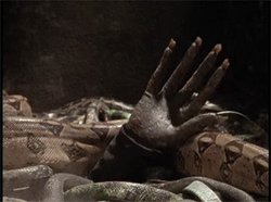 are you afraid of the dark,various tv halloween,tv,vintage,halloween,creepy,nickelodeon,hands,spooky,throwback thursday,fingers,90s nickelodeon,happy halloween,spoopy,ghost stories,scary stories