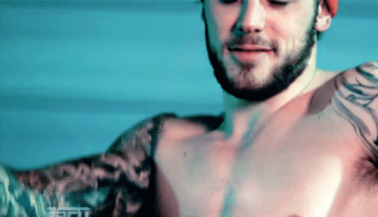 Jonathan toews who signed off on this tyler seguin GIF.