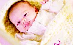 emma swan,bye,s,once upon a time,ouatedit,ouat spoilers,emmaswanedit,she deserves so much love it hurts,also i want to see more baby emma,someone give this baby all the chocolate in the world,that scene broke my heart