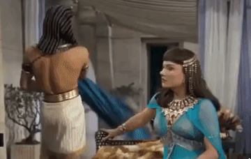 yul brynner,ancient egypt,anne baxter,the ten commandments,1956,cape twirling