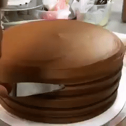 satisfying,cake,icing