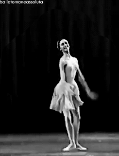 ballet,svetlana zakharova,dance,interview,bw,ballerina,17,perf,variation,tchaikovsky,balletomaneassoluta,vaganova