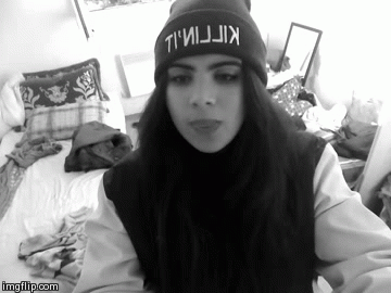 love,girl,black and white,one direction,justin bieber,crazy,selena gomez,personal,kylie jenner,hipster,teenagers,swagg,beanie,killinit