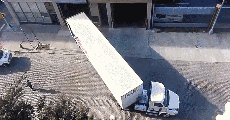 semi trucks,fedex,perfect,job,truck,parking,nailed it,deeply,big rigs