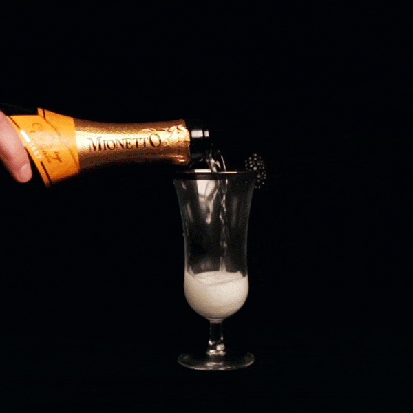 Гифка шампанское