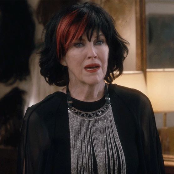 schitts creek,moira rose,funny,comedy,humour,cbc,canadian,schittscreek,disbelief,catherine ohara,queen moira,kevins mom,queenmoira,cant believe,dont believe