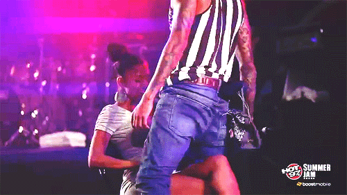 Chris Brown Should Get His Ass Kick