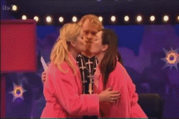 girls kissing,holly willoughby,celebrity juice,kelly brook,eobard thawne