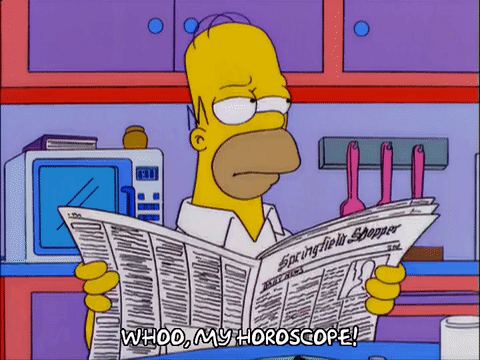 Tom newspaper. Симпсоны газета. Гомер симпсон и газеты. Симпсоны читают газету. Гомер с газетой.