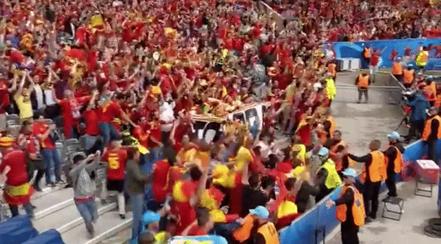 soccer,crowd,cheering,football,excited,fans,spain,euro2016,euro 2016,supporters