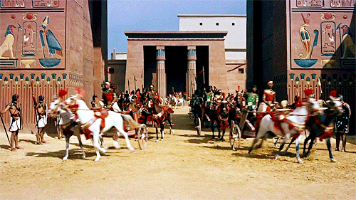 yul brynner,charlton heston,cecil b demille,movies,old hollywood,classic hollywood,anne baxter,movies i like,the ten commandments,debra paget