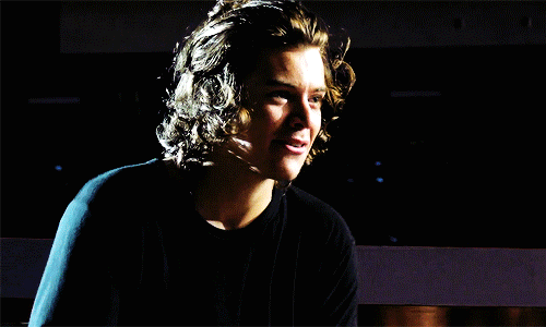 One direction harry styles GIF.