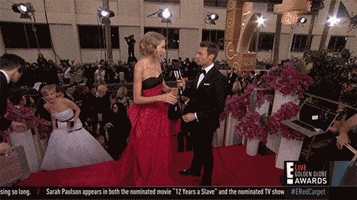 taylor swift,jennifer lawrence,golden globes,jlaw,jenlaw,theres so much pink